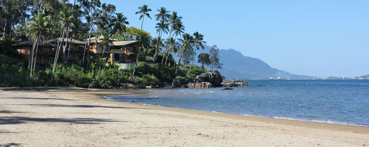 Praia da Garapocaia ou Pedra do Sino